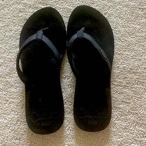 Reef cushion flip flops. 1/2 inch cushion sole. Worn once!